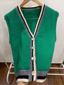 V-neck Green button-down knit sweater vest