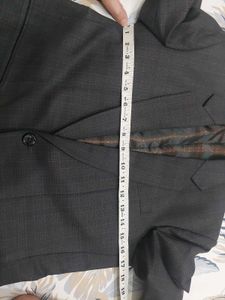Classic Men's Charcoal Suit Raymond Fabric