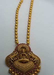 Elegant Pearl Necklace with Pendant ( combo set )