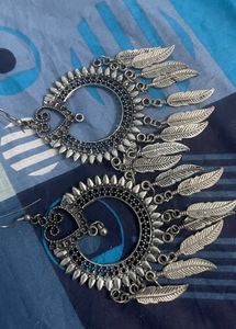Earings