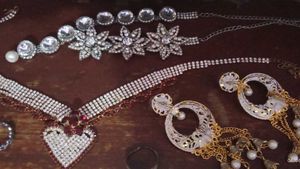 Sparkling Jewelry Set with Necklace &amp; Earrings