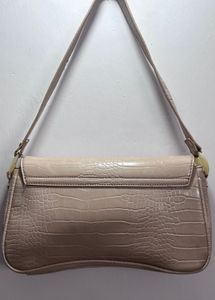 Chic Crocodile Embossed Shoulder Bag
