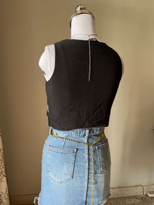 black embroidery vest top