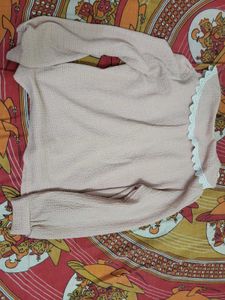 Women's Peach korean Lace Trimmed Top