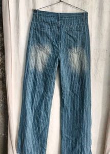 Distressed Wide Leg Jeans
