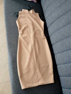 Sleek Mock Neck Sleeveless Midi Dress
