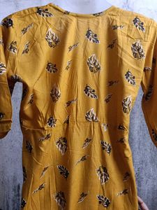 Yellow Leaf Print Kurta