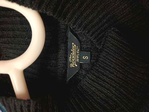 Chic Black Turtleneck Knit Sweater