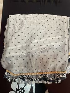 Elegant Grey saree with Black Print