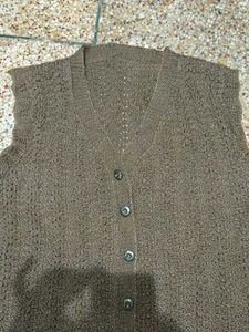 Women's Knitted Sleeveless Cardigan