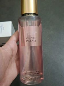 Victoria's Secret Velvet Petals Mist &amp; Sleep Mask