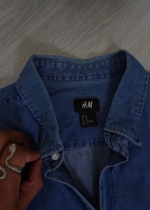H&amp;M Men's Blue Denim Short Sleeve Shirt