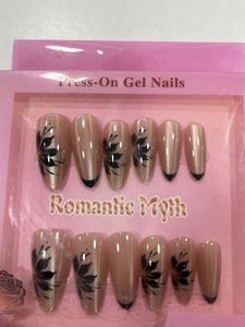 Romantic Myth Press-On Gel Nails