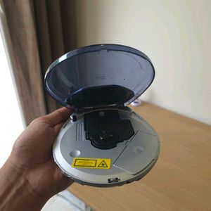 Hitachi Portable CD Player