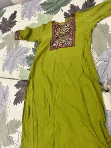 Green Embroidered Kurta
