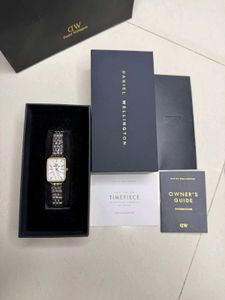 DW Daniel Wellington* Quadro fem