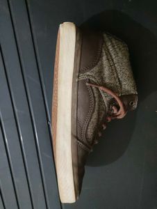 Stylish Vans Brown Mid-Top Sneakers