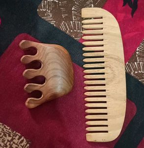 Set of 2 Wooden Combs for Healthy Hair