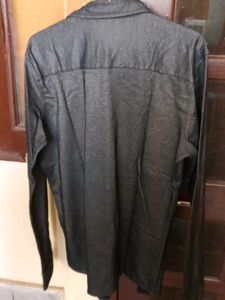 Men's Dark Grey Long-Sleeve Shirt