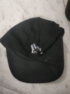 Mens Black Sports Cap For Playing