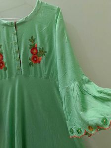 🔥₹200 Only 💚 Mint Green Kurta Size 34 | Hurry!