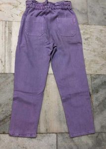 Chic Lilac High-Waisted Jeans