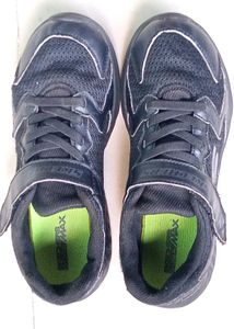 UNISEX Skechers Black Go Run