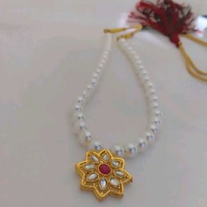 Pearl &amp; Kundan Flower Necklace