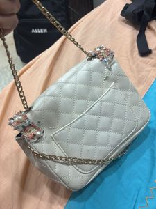 Chic White Quilted Crossbody Bag