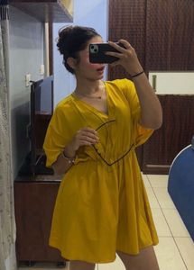 Flowy Yellow Mini jumpsuit