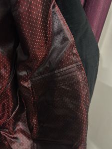 Elegant Black Blazer with Red Accents