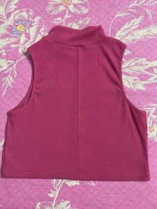 Sleeveless Mock Neck Ribbed Crop Top