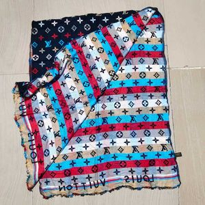 Louis Vuitton iconic Designe Logo Print Scarf