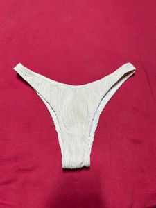 Cream Textured Bikini Bottom 32-34-36 tk ko