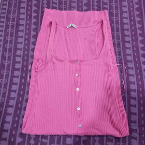 Pink bodycon dress