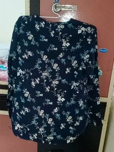 Long Sleeves Floral Print Top