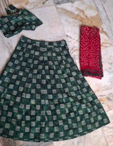 Green Lehenga Choli Set with Red Dupatta