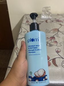 Plum Coconut Milk Shampoo With Free hair Mask