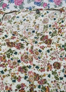 Women - Combo Of 2 Tops - Hardly Used
