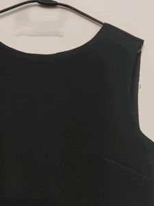 Sleek Black Sleeveless Dress