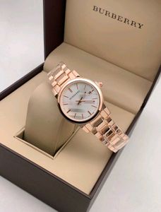 Burberry First Copy Watch Women