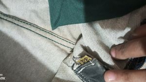 Men Jeans Daily Wear Slippers Free