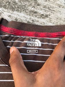 FREE DELIVERY!!! The North Face Striped tshirt