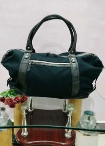 Stylish Black Duffle Bag