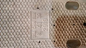 Frisbee Shimmery Flip Flop Size 39