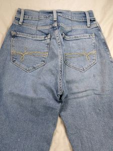 Straight Fit Jeans(Levi's, Denizen)(26)(Rugged)(Tucks Can Be Removed)