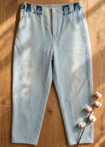 Premium Light Wash High-Waisted Jeans (Size 34) -