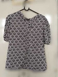 Chic Black & White Patterned Blouse