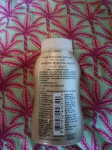 Ponds Blurring Filter faces powder