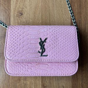 YSL- Pink Croc-Embossed Shoulder Bag 🩷